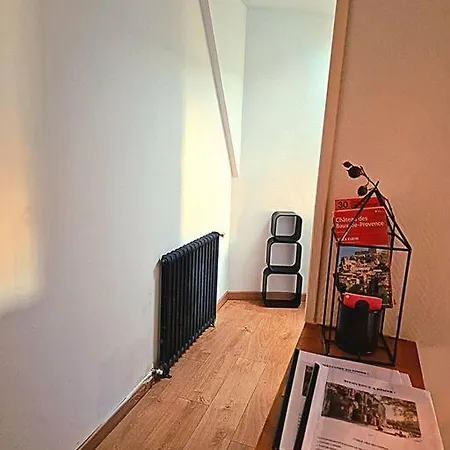 Apartamento Studio Avec Terrasse Et Parking Nimes